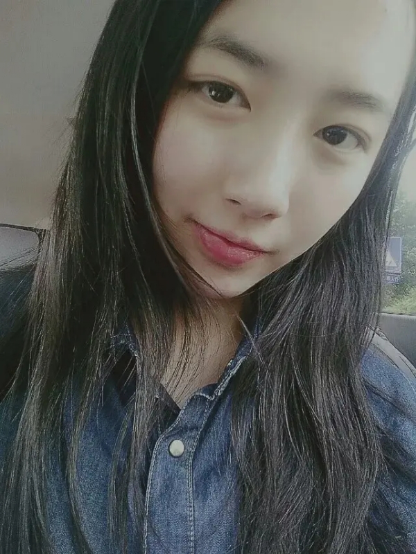小她的第一张照片--宿迁中老年相亲网